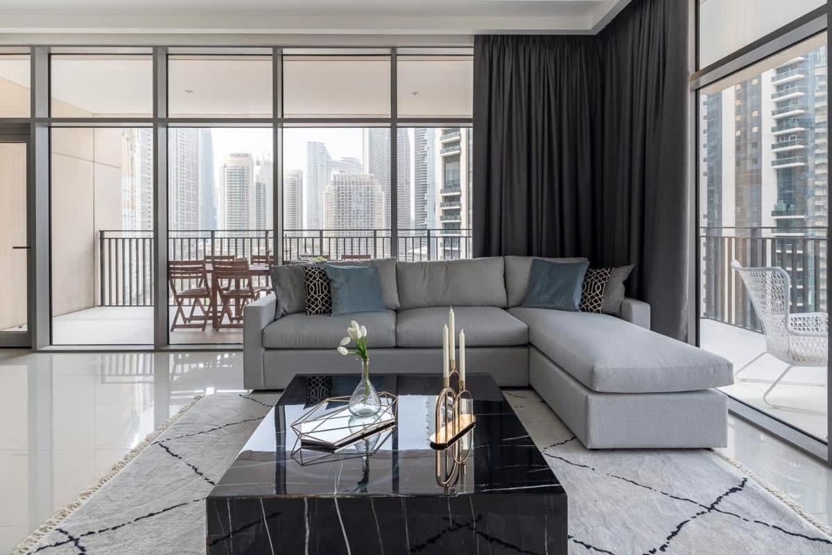 Frank Porter - Boulevard Crescent Dubaj Kültér fotó